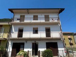 appartamento in vendita a Latronico in zona Agromonte/Magnano