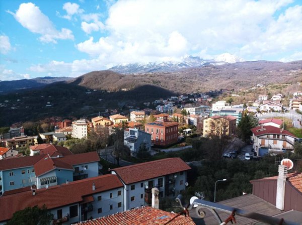 casa indipendente in vendita a Lauria