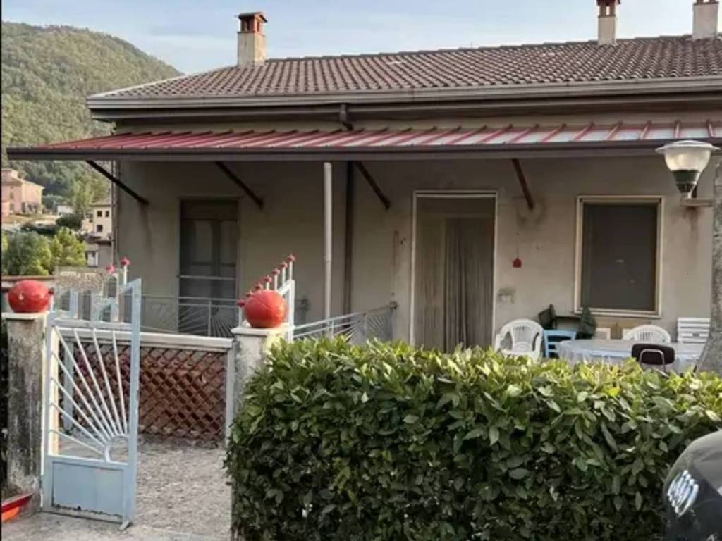casa indipendente in vendita a Lauria
