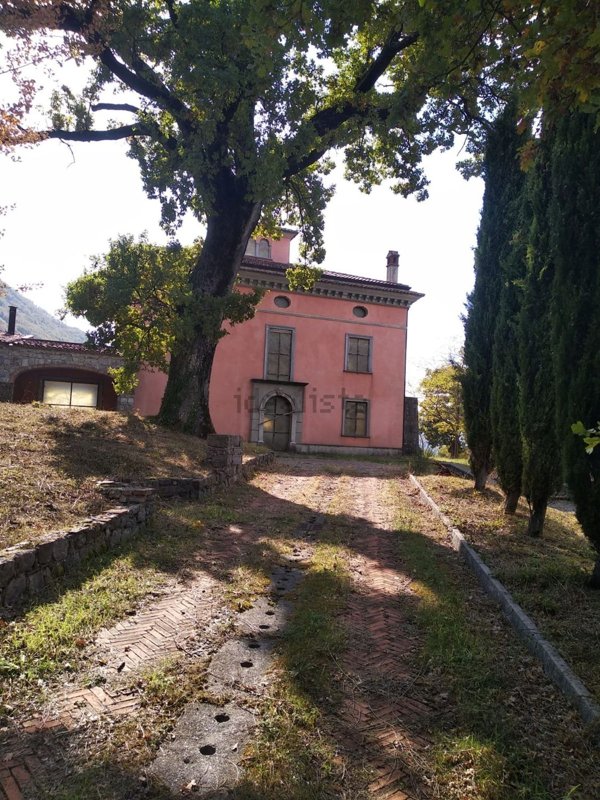 casa indipendente in vendita a Lauria