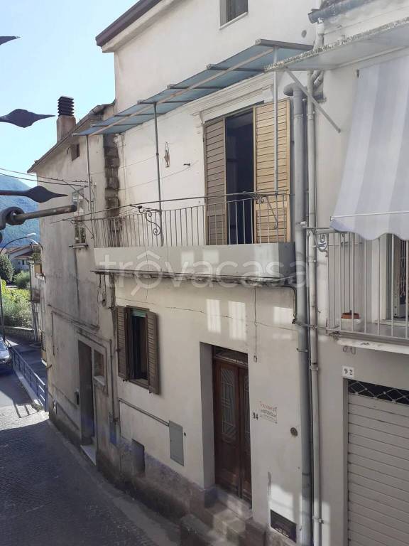 casa indipendente in vendita a Lauria