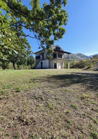 casa indipendente in vendita a Lauria
