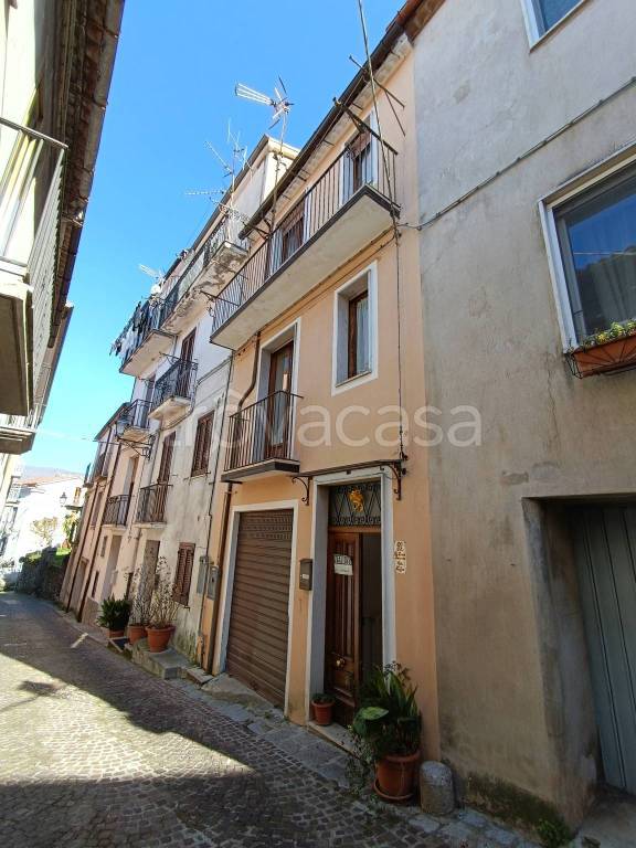casa indipendente in vendita a Lauria