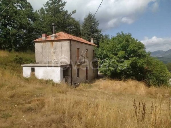 casa indipendente in vendita a Lauria