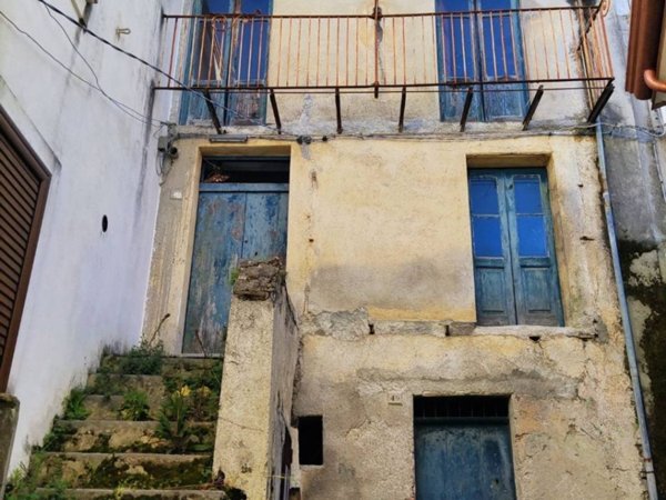 casa indipendente in vendita a Lauria