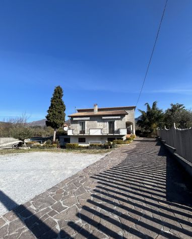 casa indipendente in vendita a Lauria