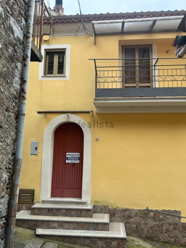 casa semindipendente in vendita a Lauria