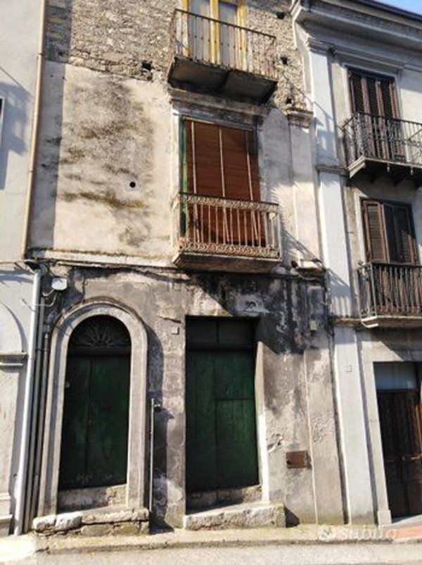 casa indipendente in vendita a Lauria