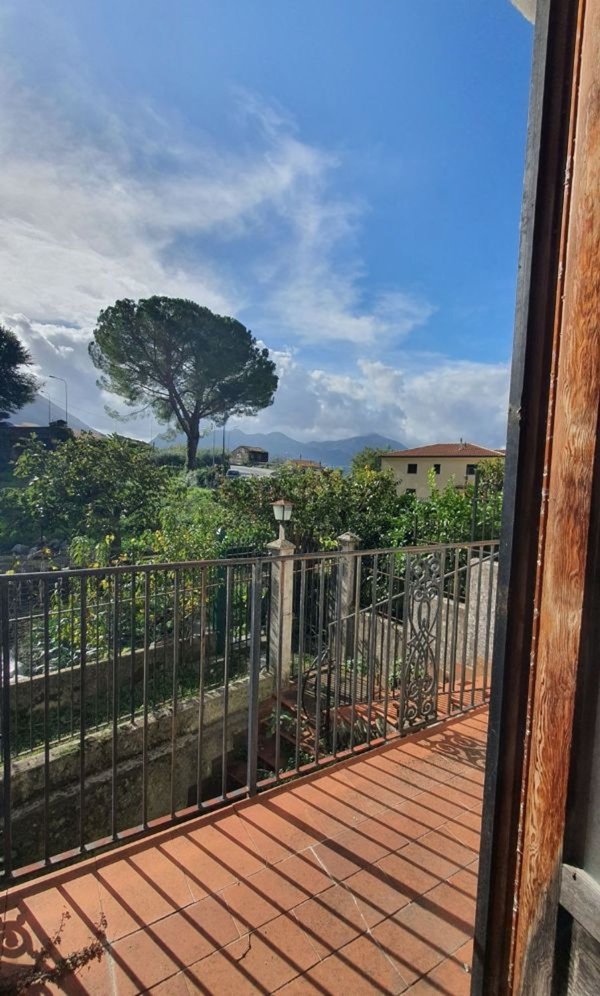 casa semindipendente in vendita a Lauria