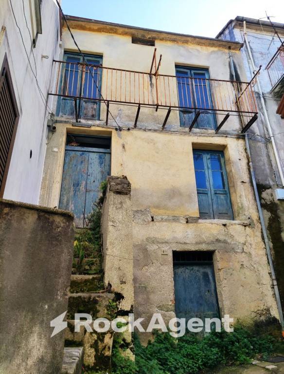 casa indipendente in vendita a Lauria