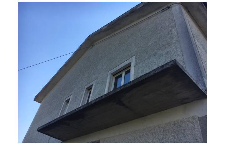 casa indipendente in vendita a Lauria