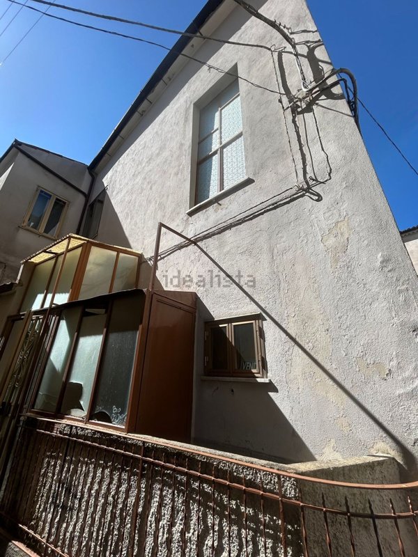 esavano in vendita a Lauria