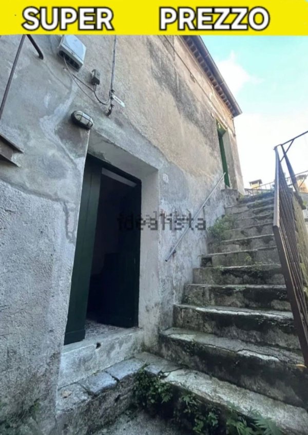 quadrivano in vendita a Lauria