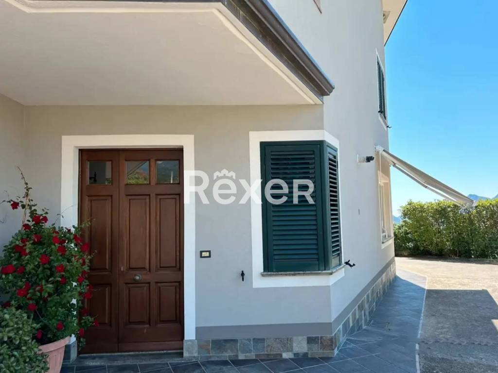 casa indipendente in vendita a Lauria