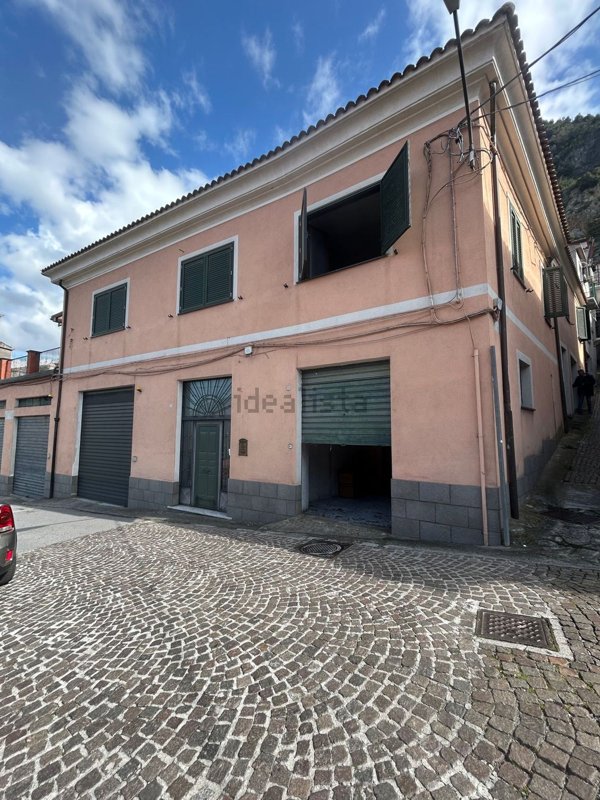 casa semindipendente in vendita a Lauria