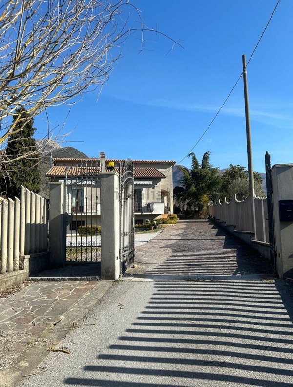 casa indipendente in vendita a Lauria