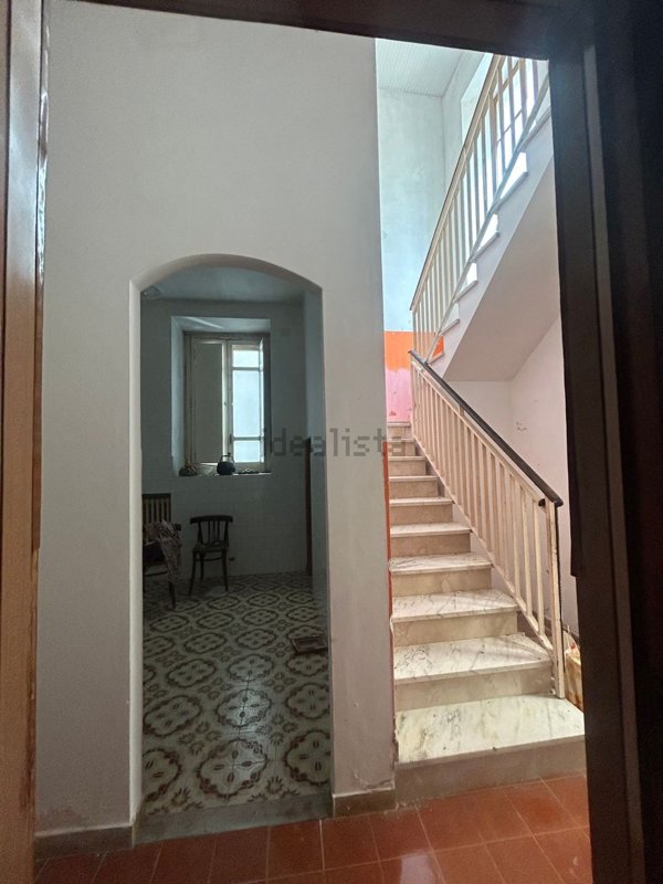 esavano in vendita a Lauria