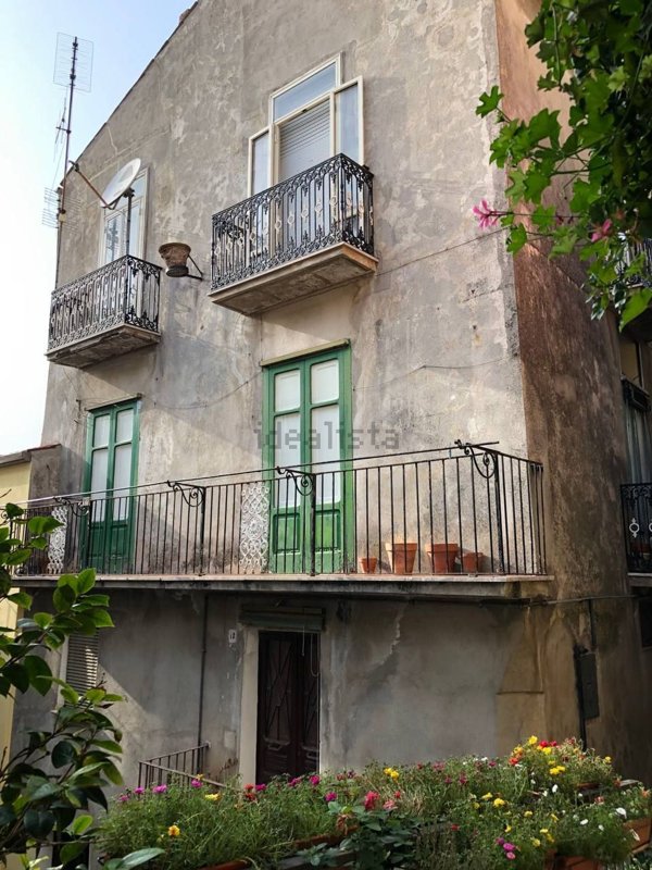 casa indipendente in vendita a Lauria