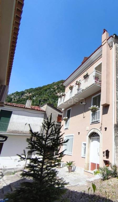 casa indipendente in vendita a Lauria