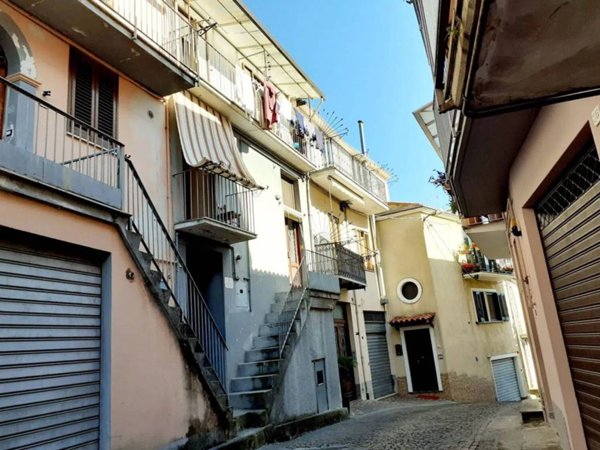 casa indipendente in vendita a Lauria