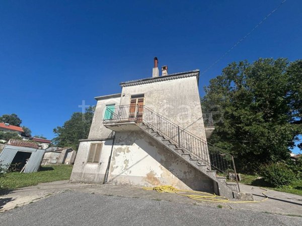 casa indipendente in vendita a Lauria