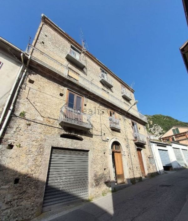 casa indipendente in vendita a Lauria