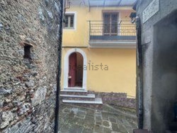 casa indipendente in vendita a Lauria