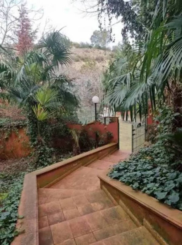 casa indipendente in vendita a Lavello
