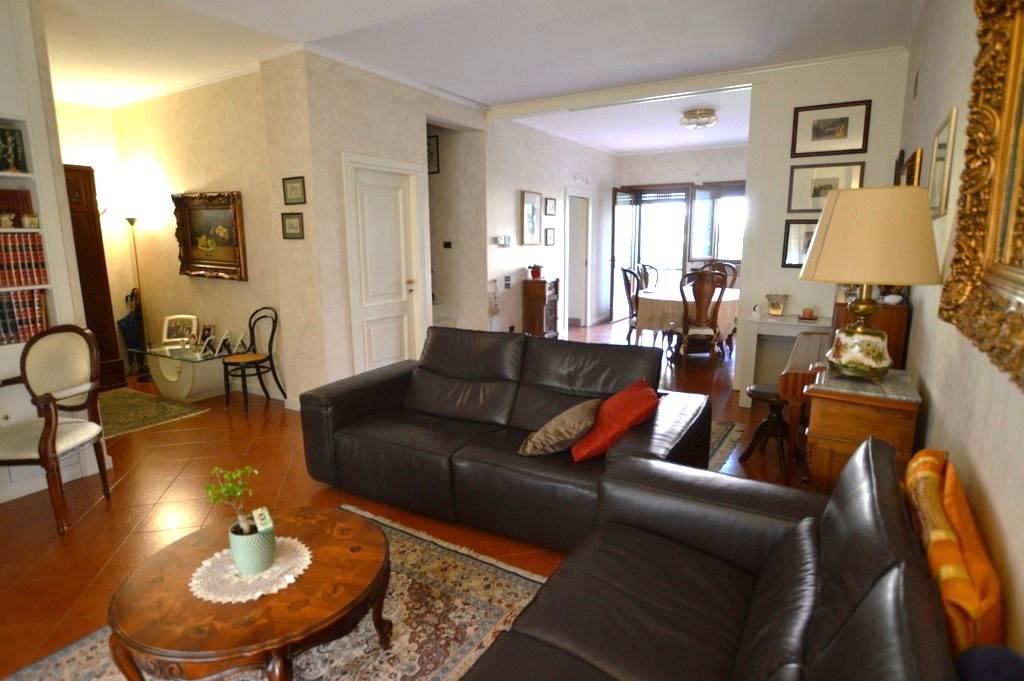 casa indipendente in vendita a Lavello