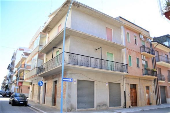 casa indipendente in vendita a Lavello