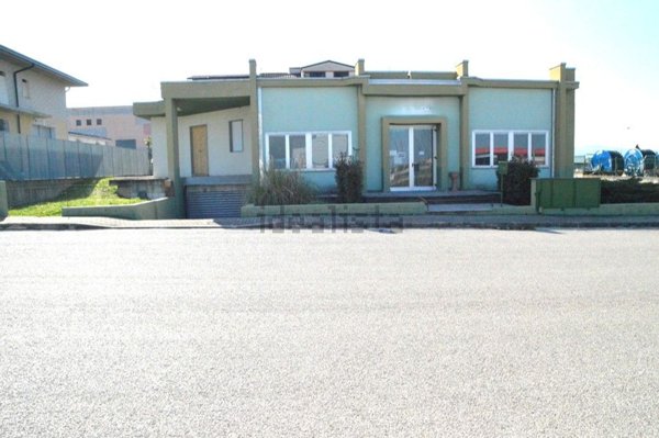 terreno edificabile in vendita a Lavello