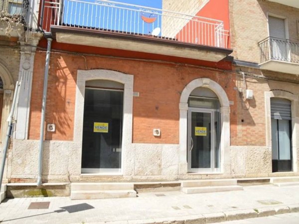 negozio in vendita a Lavello