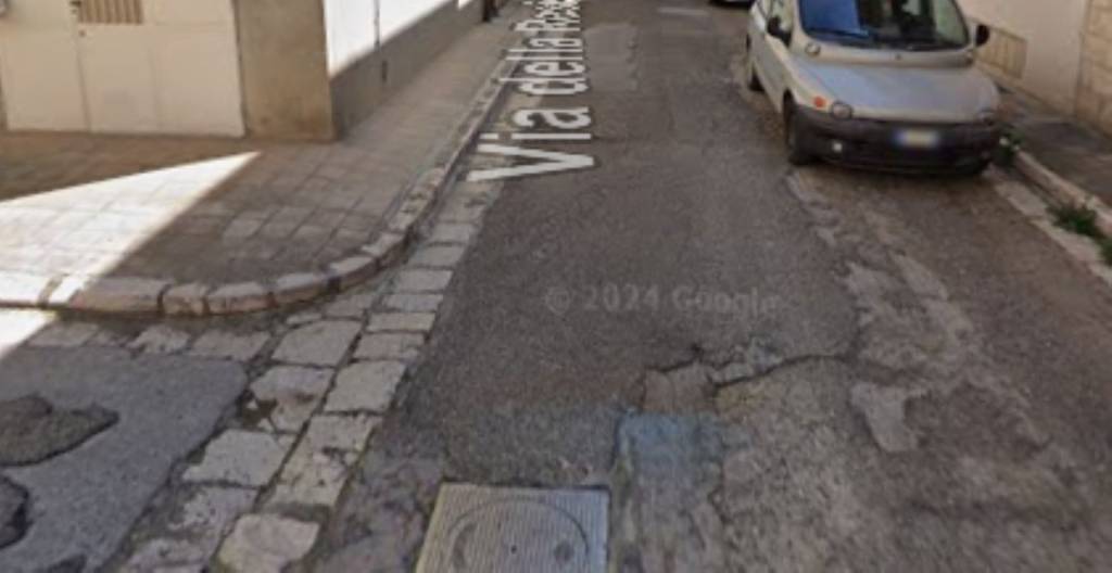 locale commerciale in vendita a Lavello