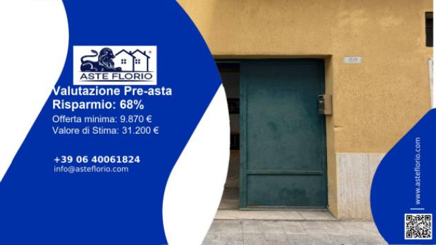 locale commerciale in vendita a Lavello