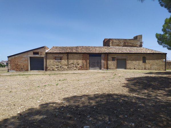 quadrivano in vendita a Lavello