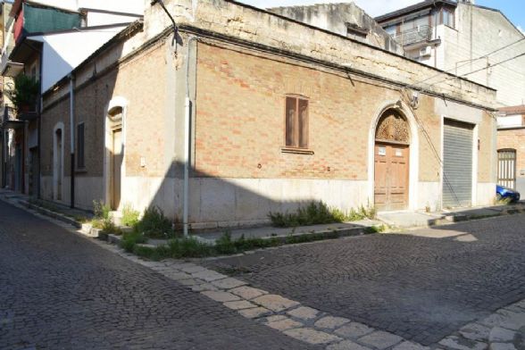 casa indipendente in vendita a Lavello