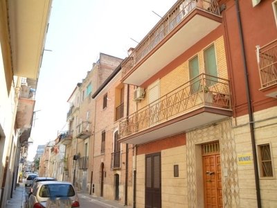 casa indipendente in vendita a Lavello