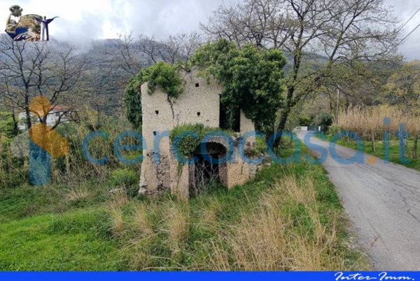 casa indipendente in vendita a Maratea in zona Porto