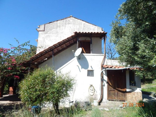 casa indipendente in vendita a Maratea in zona Marina