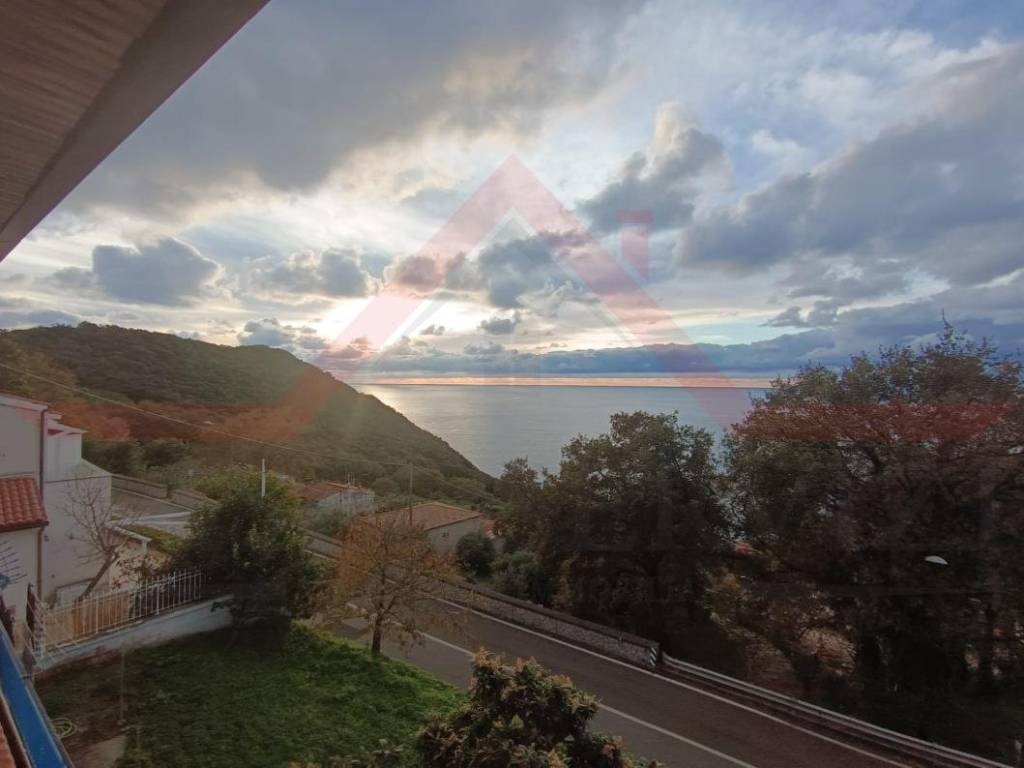 appartamento in vendita a Maratea in zona Marina