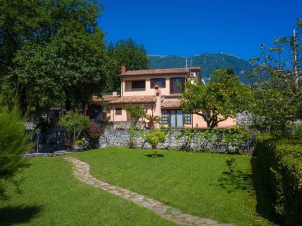 casa indipendente in vendita a Maratea