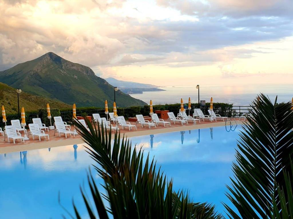 appartamento in vendita a Maratea in zona Santa Caterina