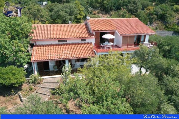 casa indipendente in vendita a Maratea in zona Marina