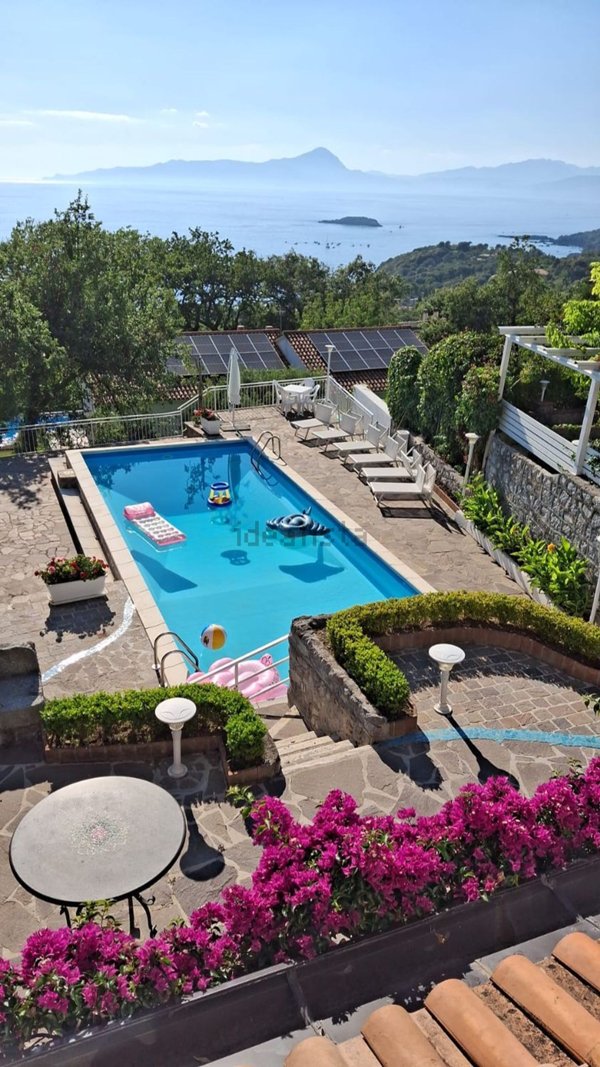 casa indipendente in vendita a Maratea in zona Marina