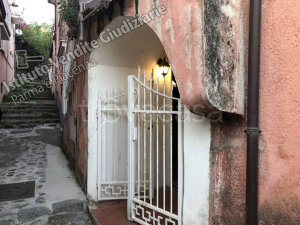 appartamento in vendita a Maratea in zona Porto