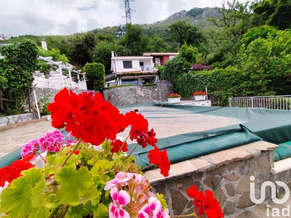 casa indipendente in vendita a Maratea in zona Marina