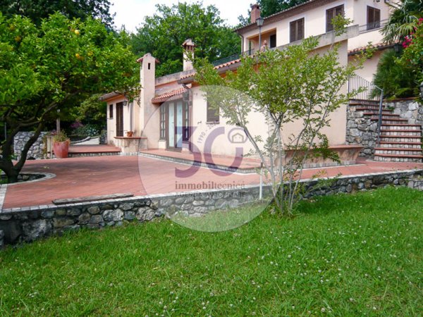 casa indipendente in vendita a Maratea