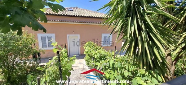 casa indipendente in vendita a Maratea in zona Massa