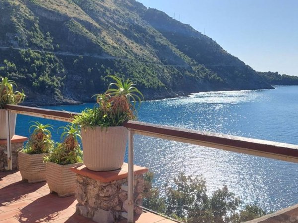 casa indipendente in vendita a Maratea in zona Acquafredda