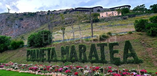 appartamento in vendita a Maratea in zona Santa Caterina
